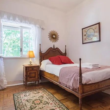 Rustic Seaview In Apartment *